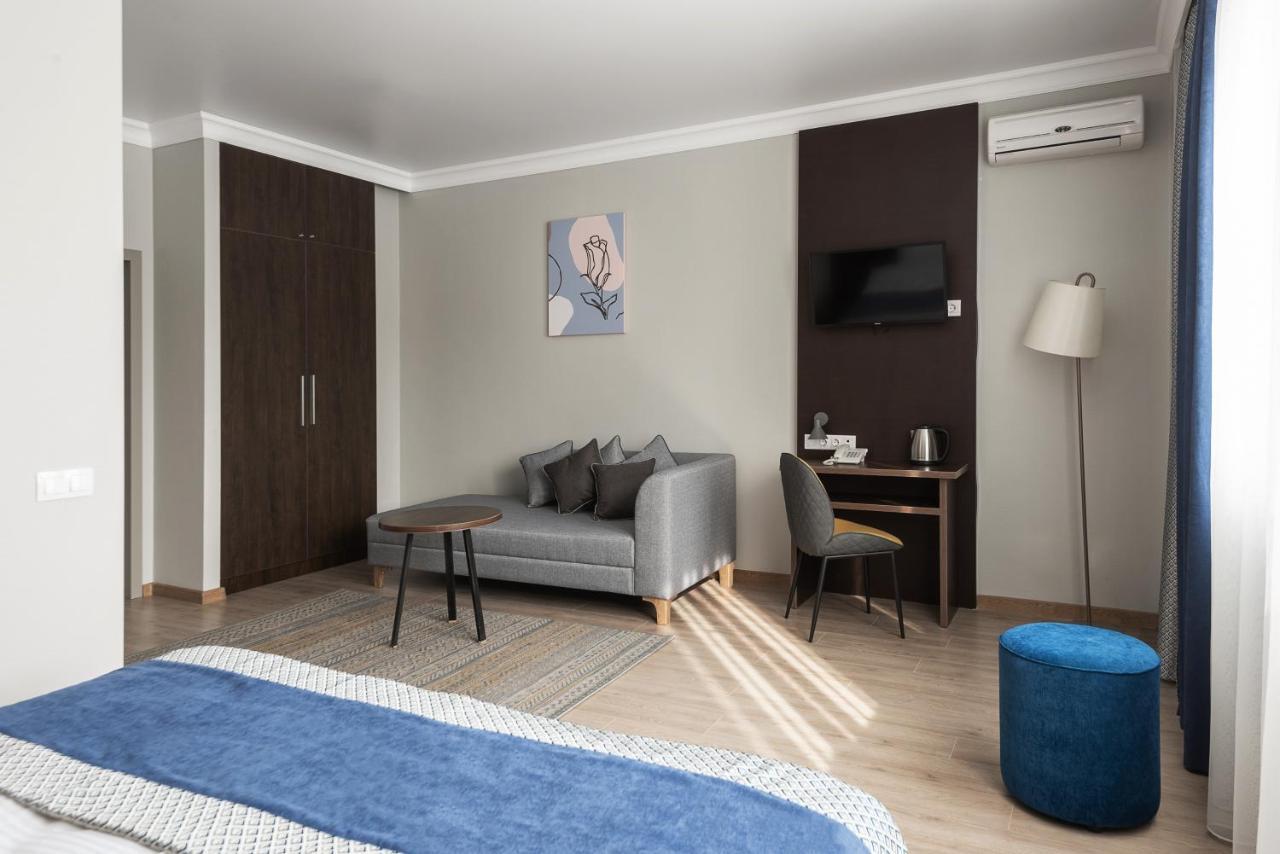 Ncityhotel Astana Bagian luar foto