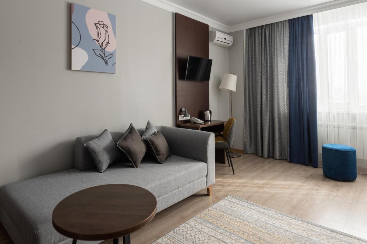 Ncityhotel Astana Bagian luar foto